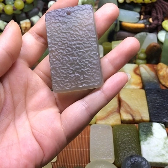 岫玉未镶嵌吊坠寒*