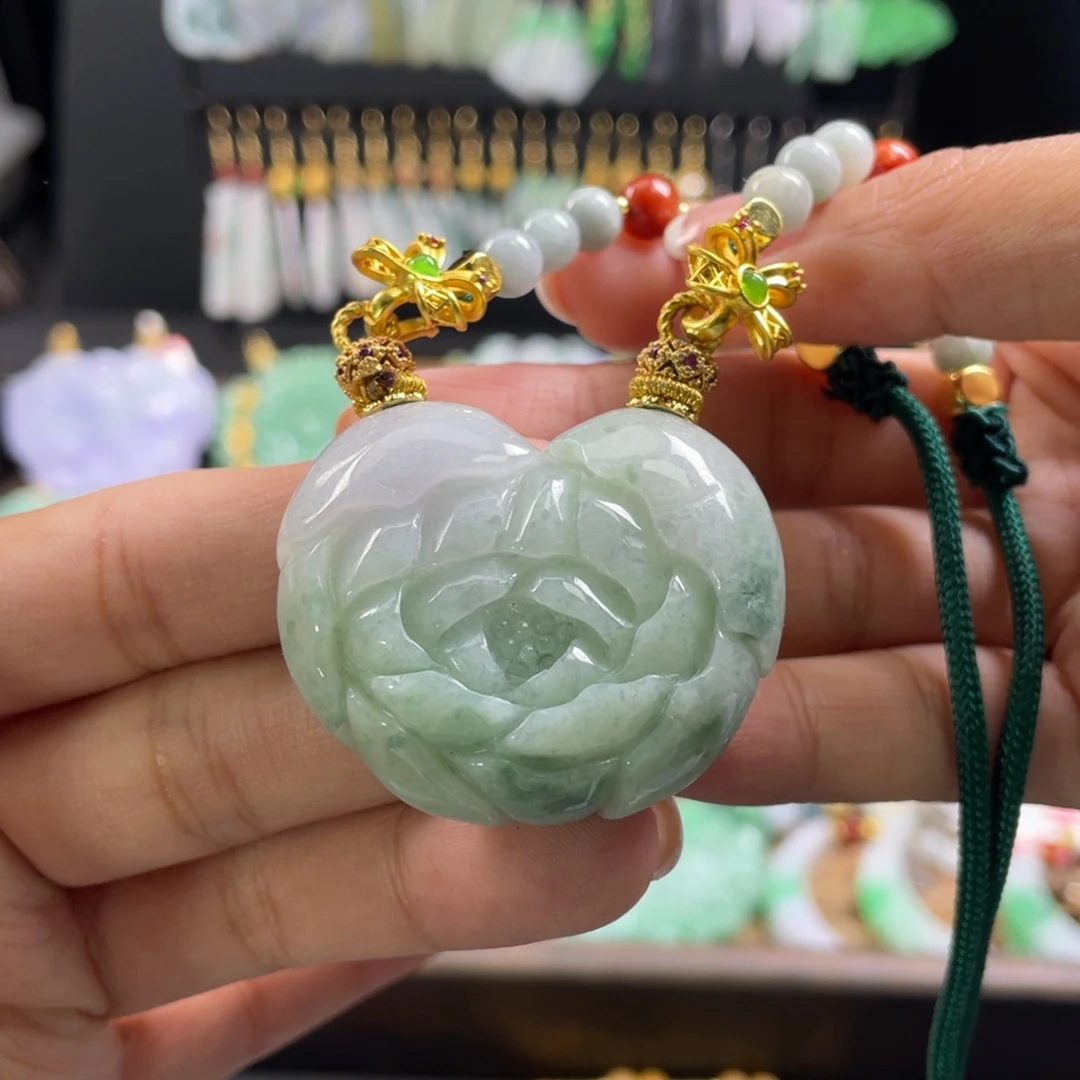 翡翠未镶嵌颈饰代编织