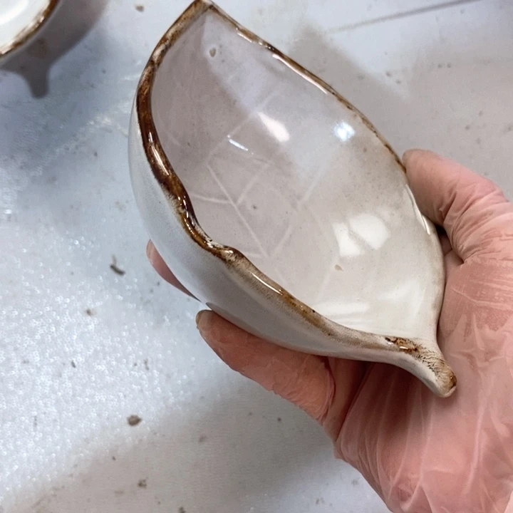 瓷片五厂白粉影手工树叶碟