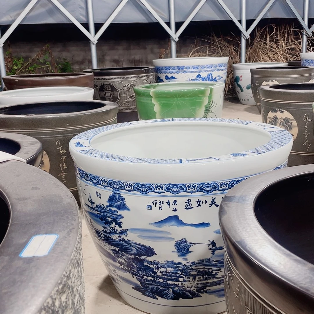 尹***人缸瓷器瓷器直径80高度55。瓷器