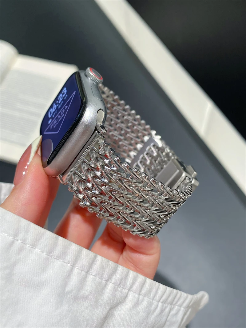 适用苹果手表表带iWatchs10表壳S9金属Apple46mm不锈钢S7磁吸透气