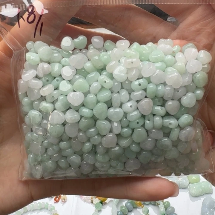 未镶嵌挂件翡翠福利10个，不包邮，拍一单邮费发货