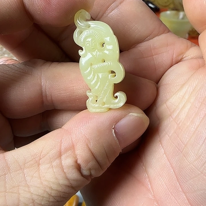 和田玉（糖玉）未镶嵌颈饰