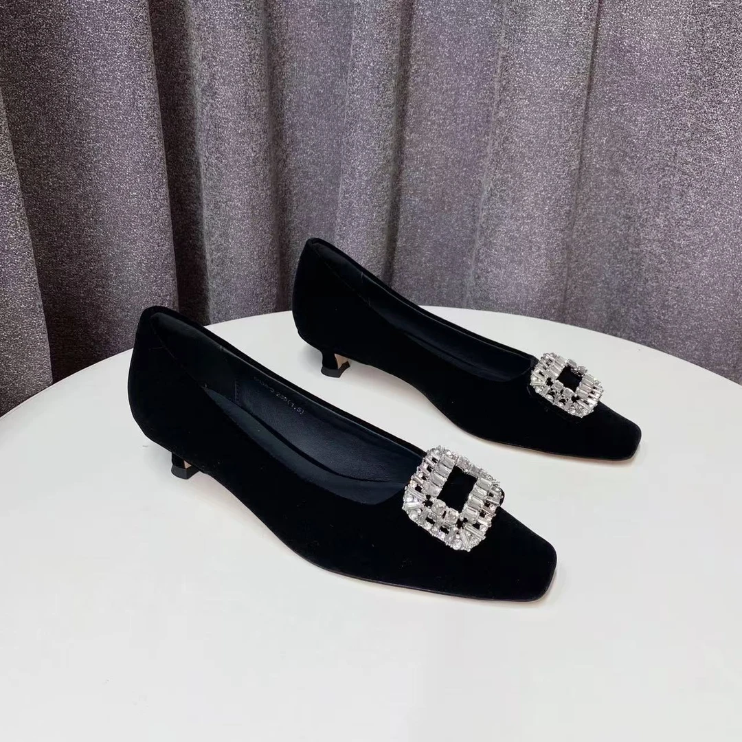 C6233 黑色  时尚舒适低跟方头2025新款高端浅口女单鞋