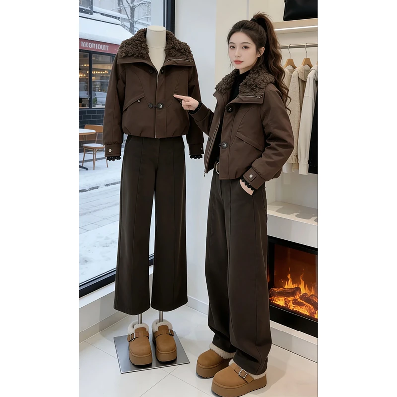 复古工装风毛领短款外套2026冬季款拉链纽扣双开字母装饰自在简约