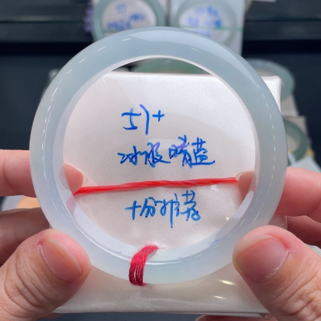 未镶嵌手镯翡翠翡翠手镯
