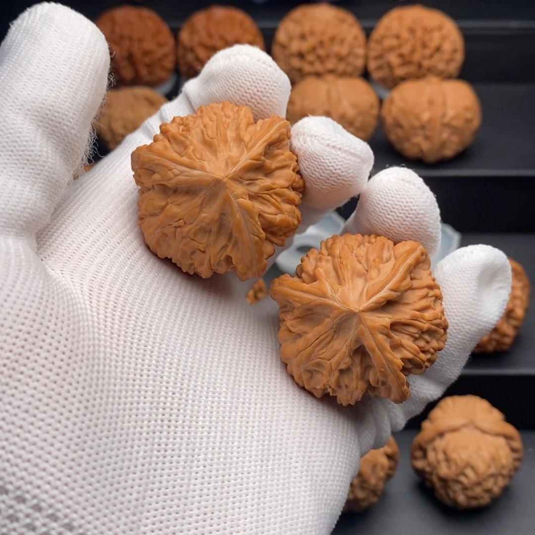 借***光文玩核桃把件39御龙三棱