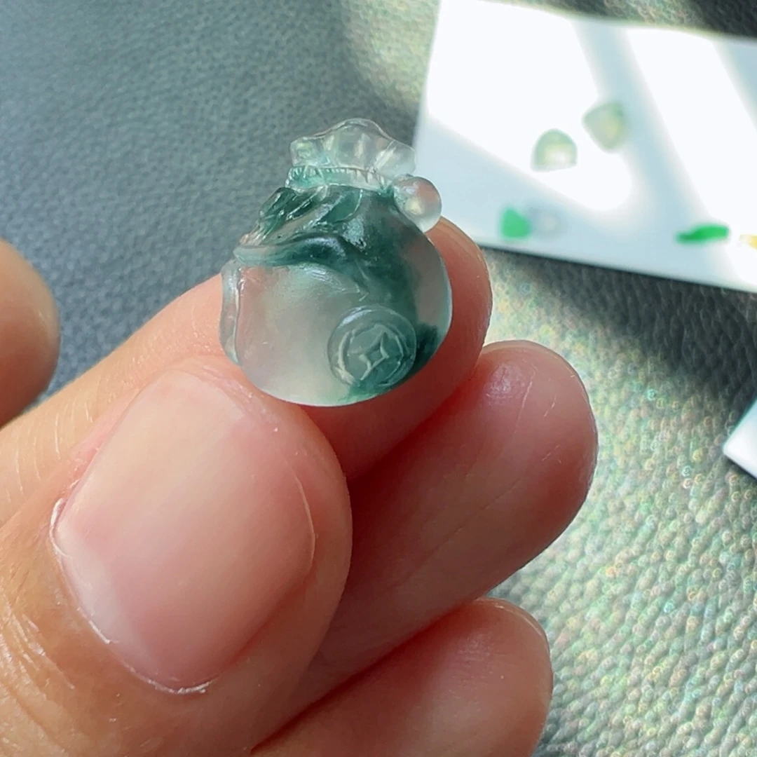定制翡翠未镶嵌钱袋