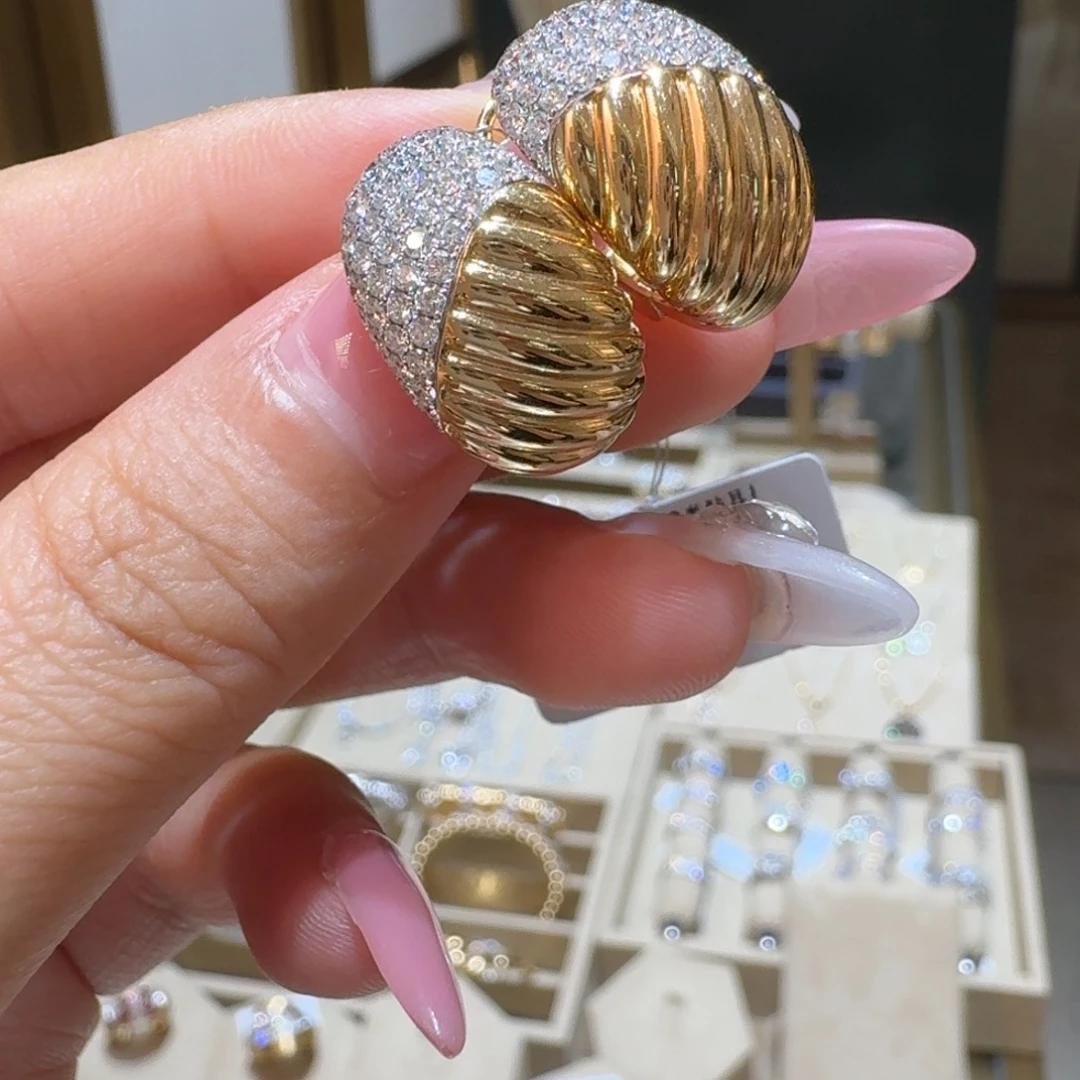 钻石耳饰18K金镶嵌