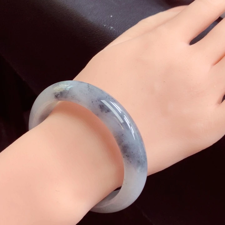 未镶嵌手镯翡翠翡翠