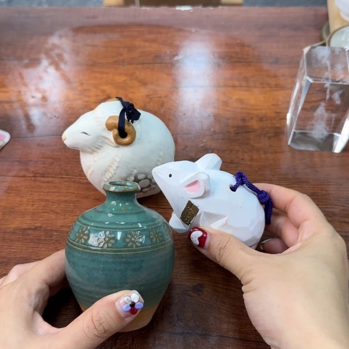 一个陶瓷物件哈哈哈哈