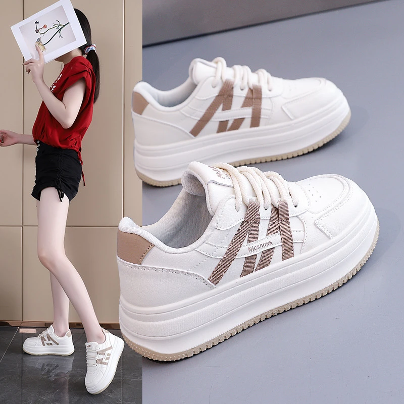 厚底增高小白鞋女2025秋季新款面包鞋松糕百搭休闲运动板鞋女鞋子