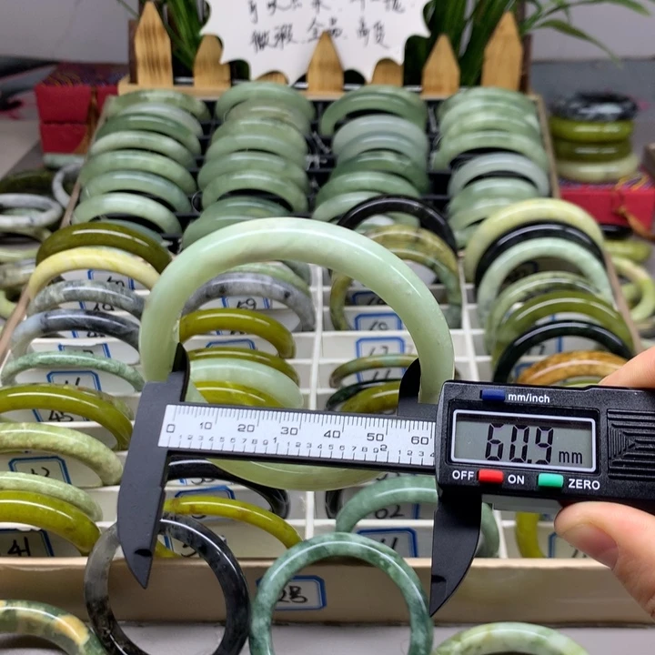 未镶嵌蛇纹石玉手镯67