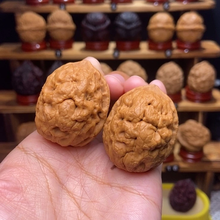 文玩核桃吊坠凤眼30