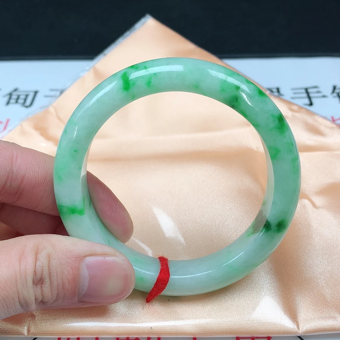 翡翠手镯未镶嵌圈54