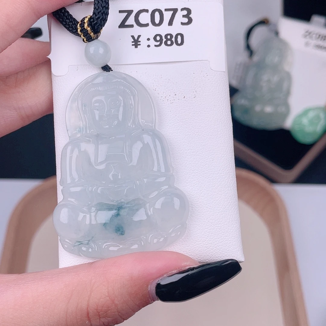 翡翠未镶嵌颈饰ZC073