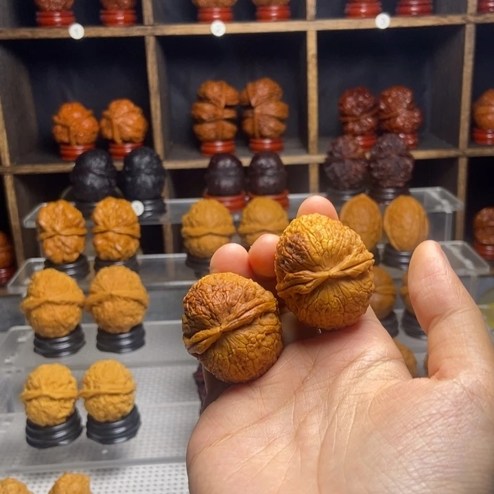 吊坠文玩核桃铁将军30