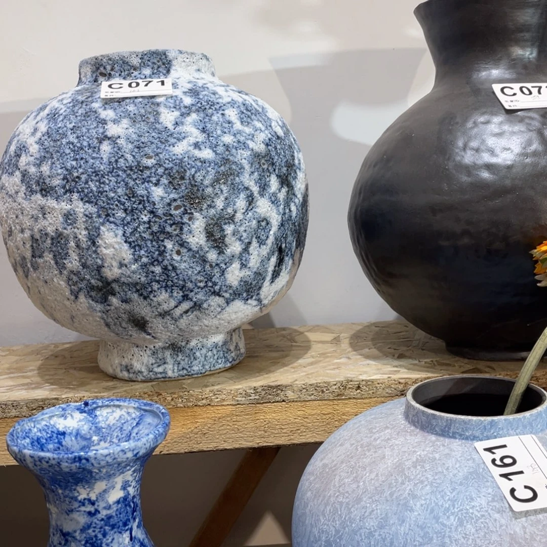白泥花瓶景德镇陶瓷艺术研究院