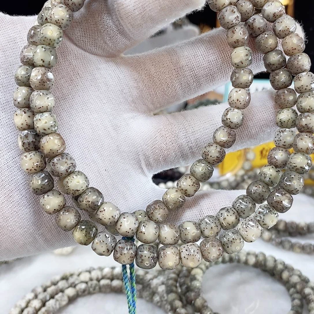 星月菩提手串E**Y星月菩提雕刻手串