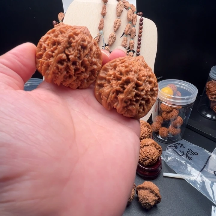 把件文玩核桃满天星