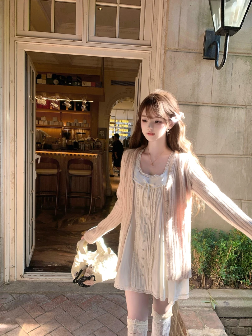 法式温柔风新款设计感无袖娃娃领白色小众收腰显瘦短裙/长袖开衫