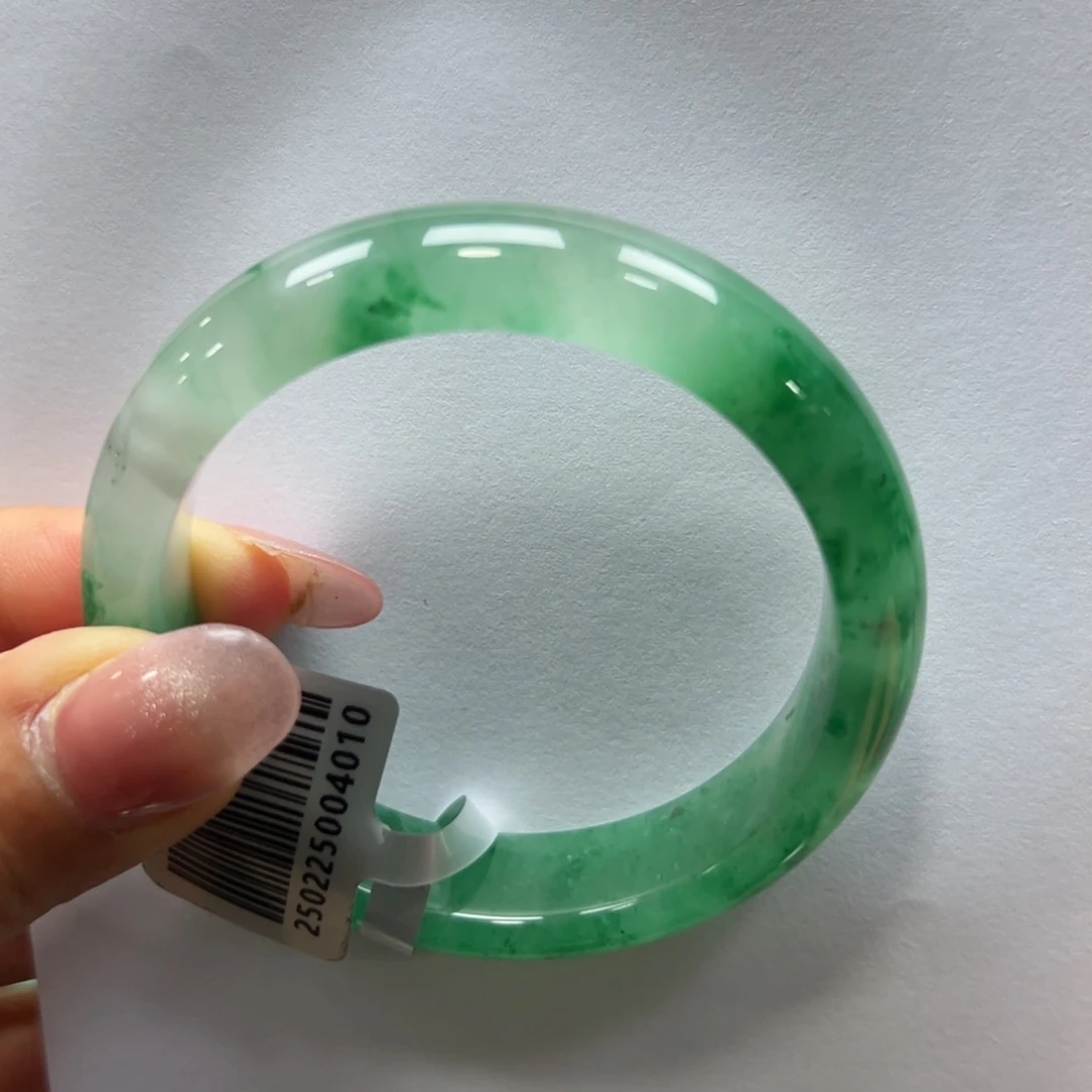 石英质玉未镶嵌手镯丑****6