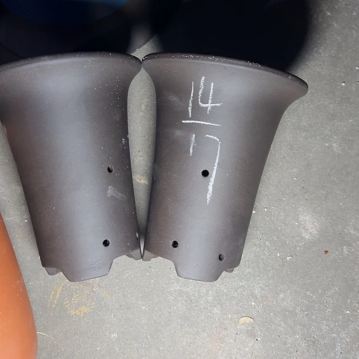 紫砂花盆周三周四再说再说在的