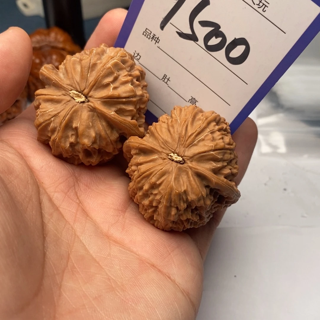 文玩核桃把件1500