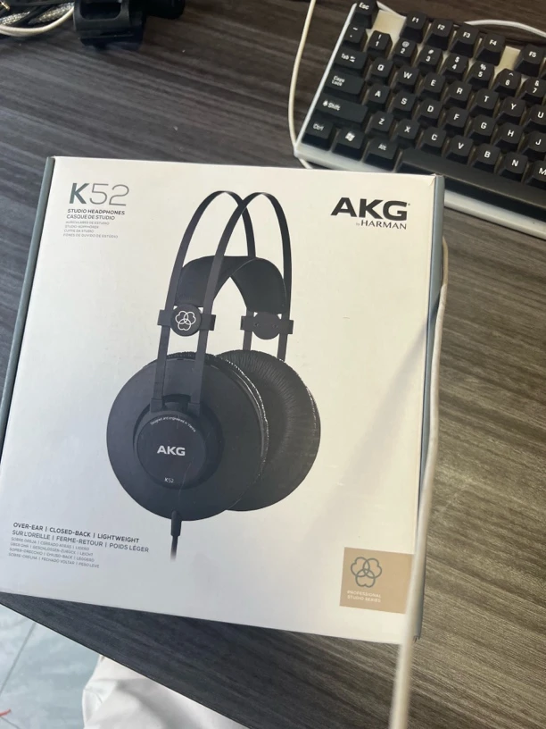 9新  AKGk52耳麦保证正品质量