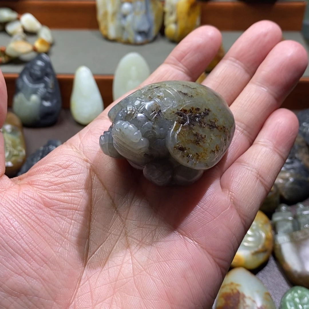 中***天和田玉未镶嵌把件