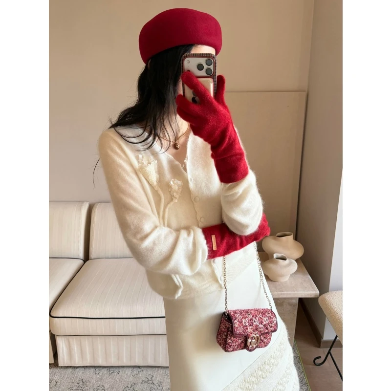 法式甜美设计感针织开衫秋冬新款时髦百搭抹胸上衣高腰显瘦半身裙