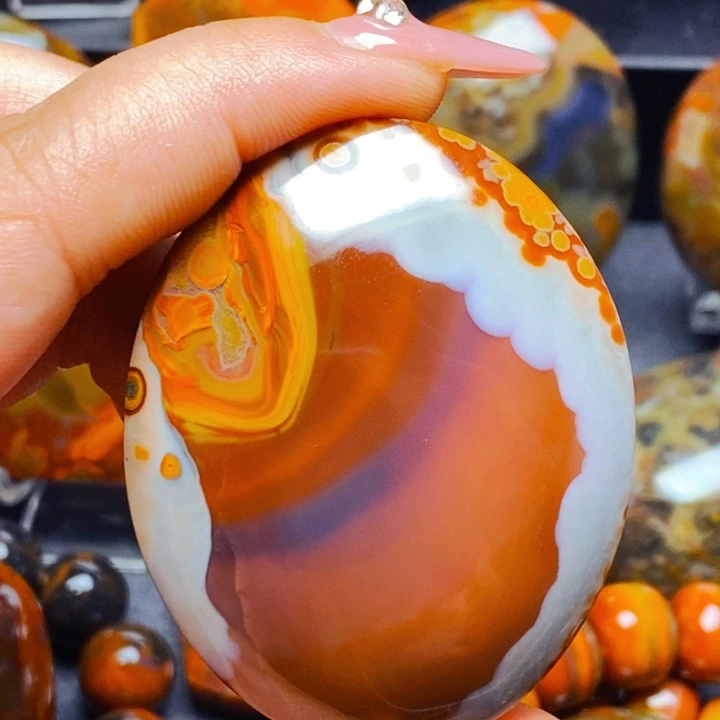 玛瑙/玉髓颈饰未镶嵌维*