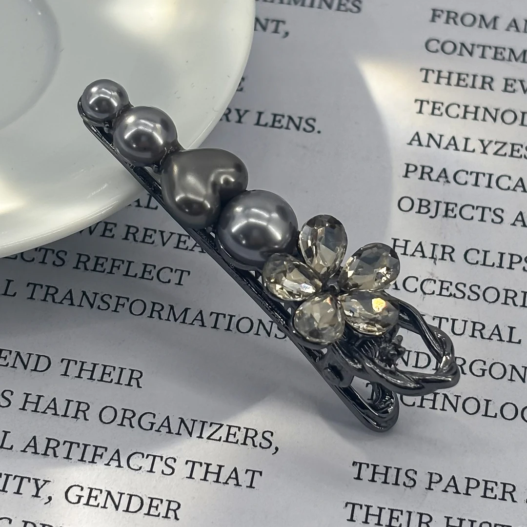 1008珍珠花朵压夹6CM