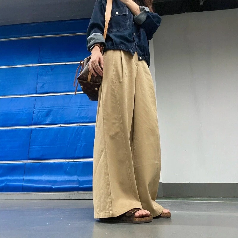 复古卡其色直筒阔腿休闲裤女秋季款梨形身材高腰宽松显瘦百搭长裤