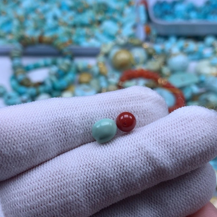 南红玛瑙未镶嵌珠宝奇石