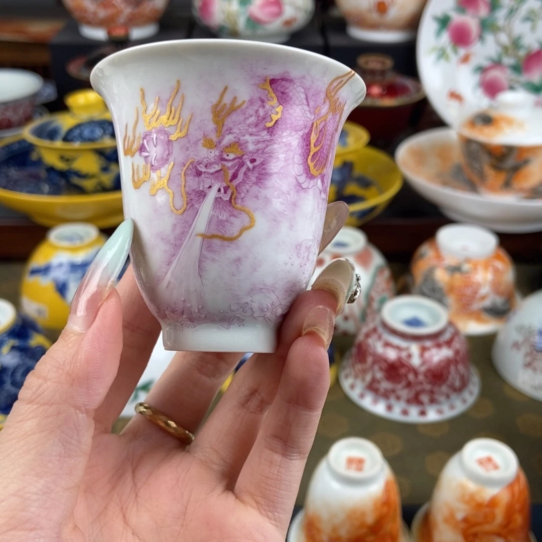 陶瓷艺术家的作品是一