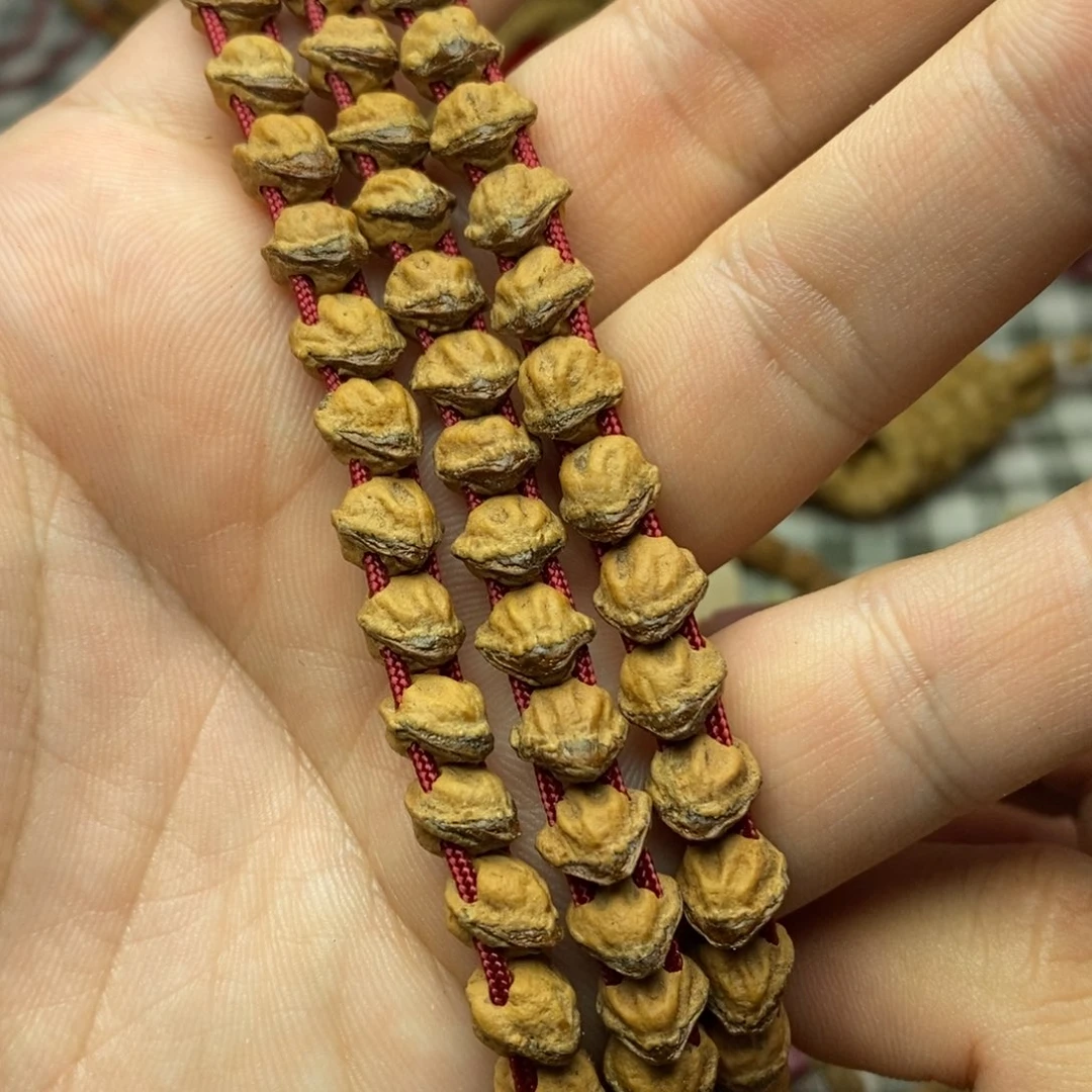 柏香籽/百香籽吊坠藏区红芽口蛇骨8+