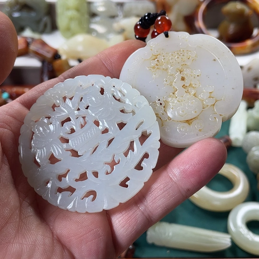 无***宇和田玉未镶嵌颈饰