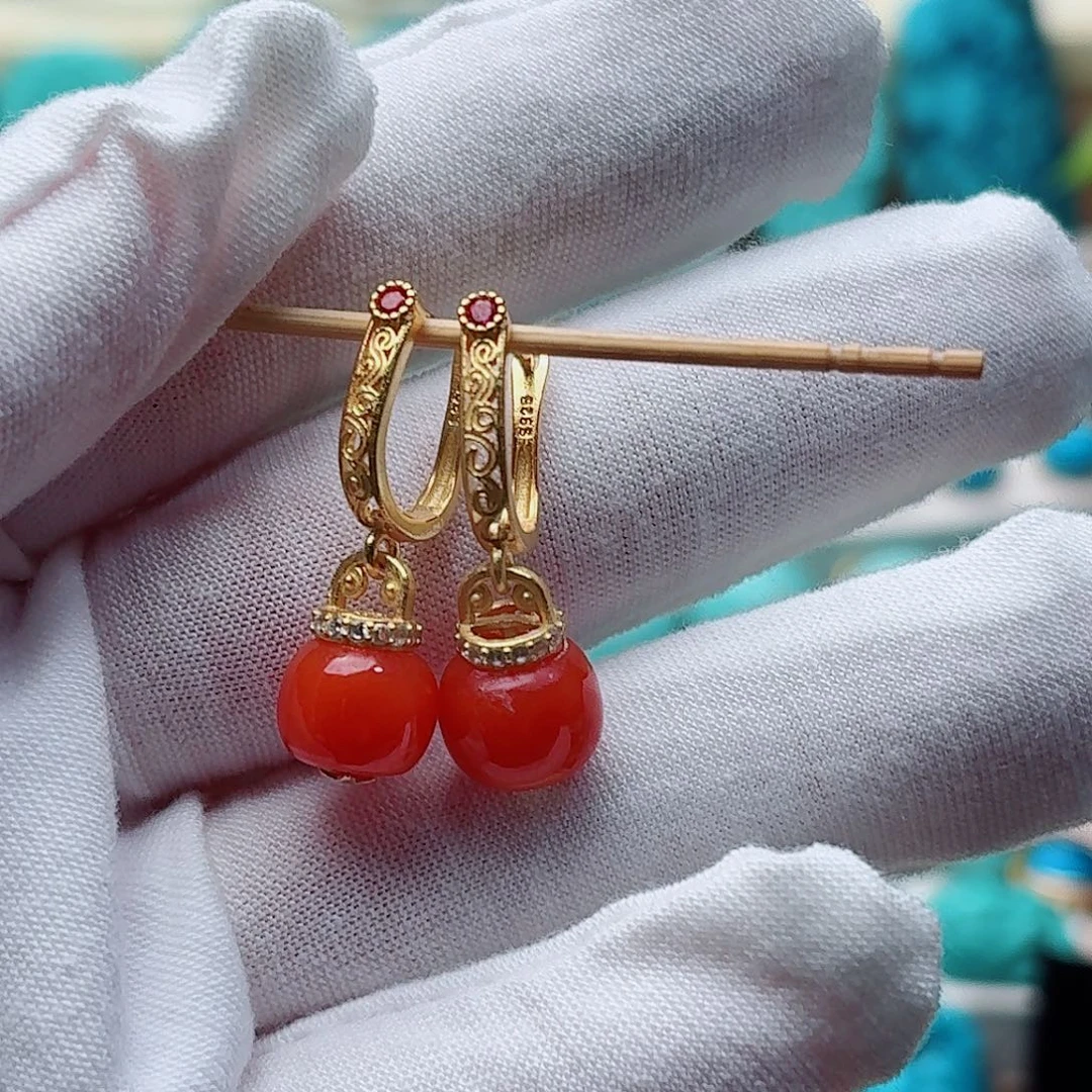 南红玛瑙未镶嵌耳饰