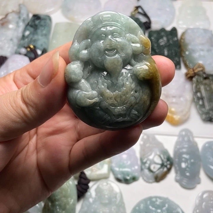 翡翠未镶嵌颈饰财爷43