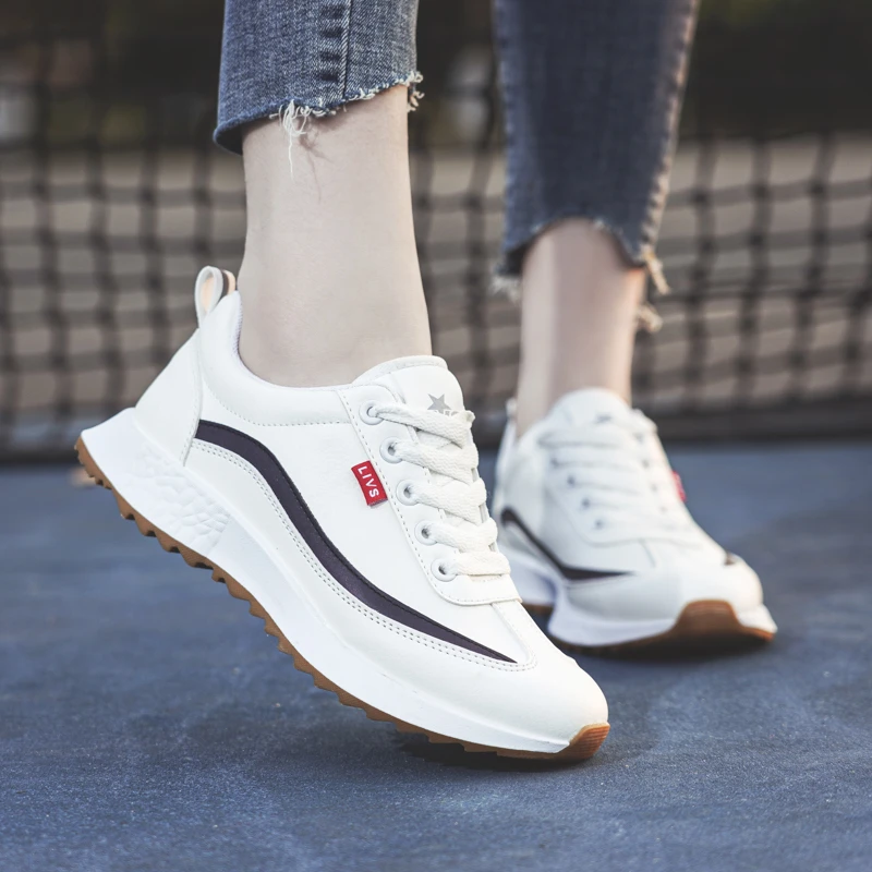 休闲户外小白鞋女款   QY2.20YY