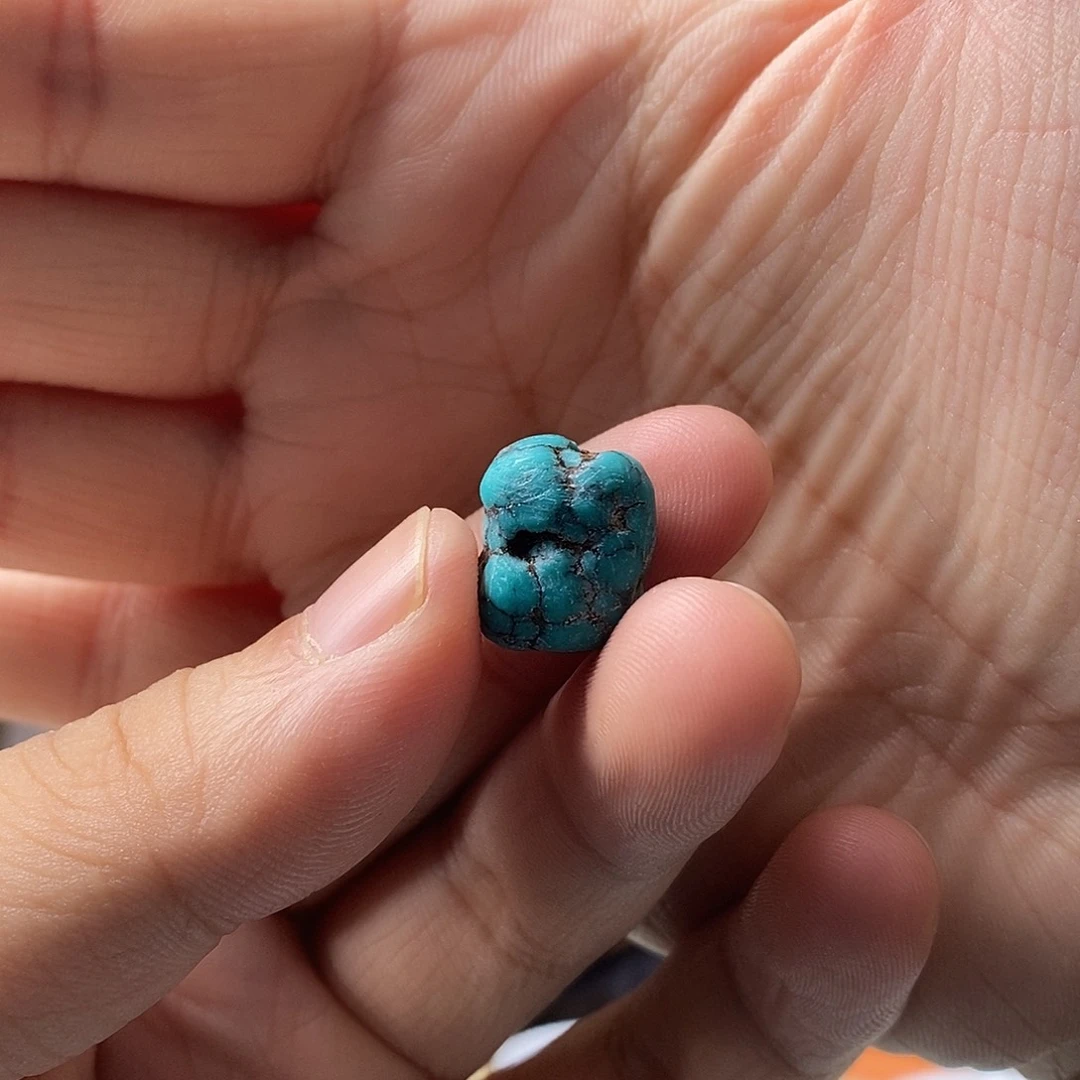 阳***光绿松石未镶嵌随型