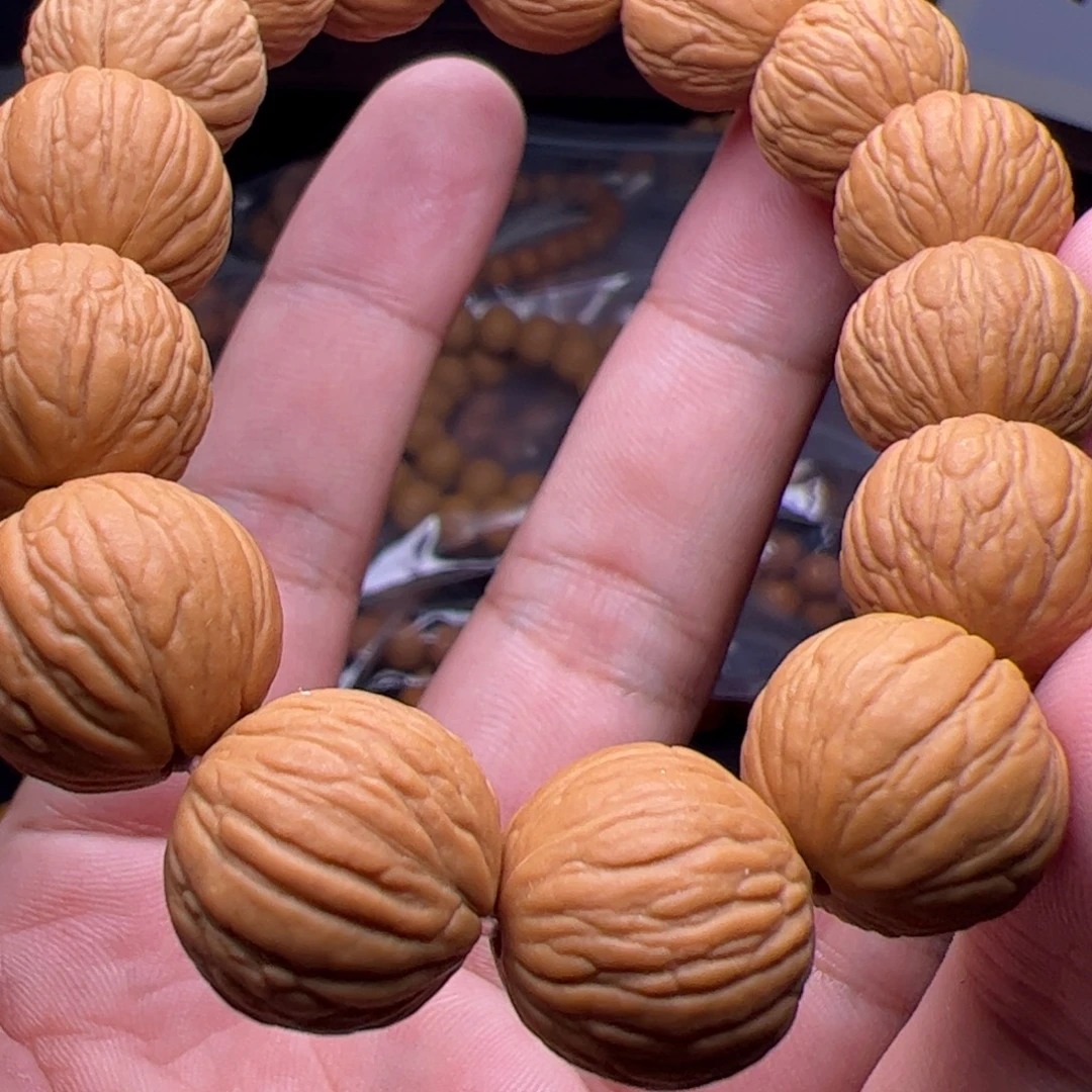 猴头核桃吊坠罢了