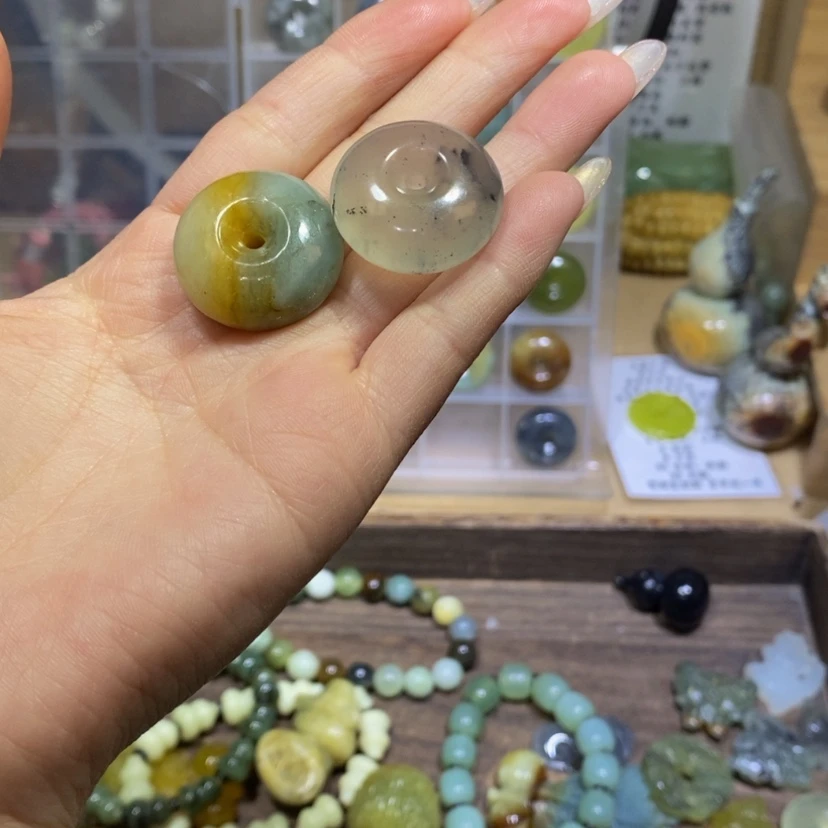 【闪购商品】蛇纹石玉颈饰未镶嵌34