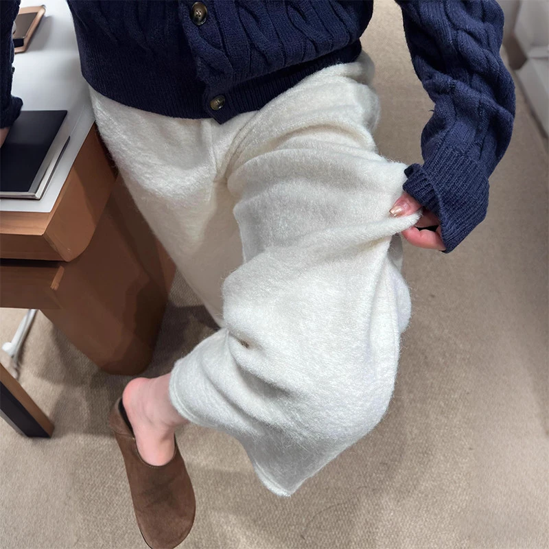 米白色毛绒阔腿裤女秋冬新款高腰宽松显瘦小个子加绒加厚休闲长裤