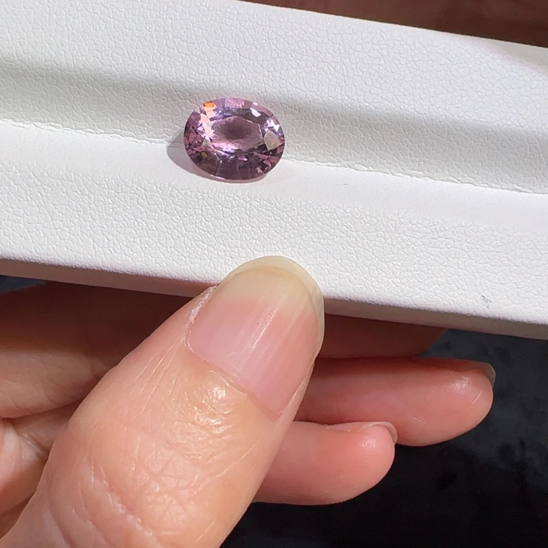 碧玺未镶嵌珠宝半成品2.74ct樱花粉阿富汗
