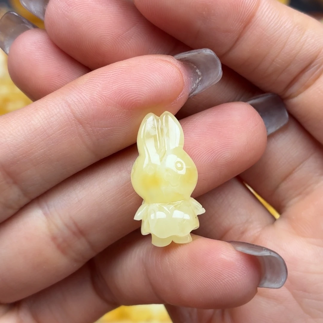 琥珀未镶嵌裸石蜜蜡