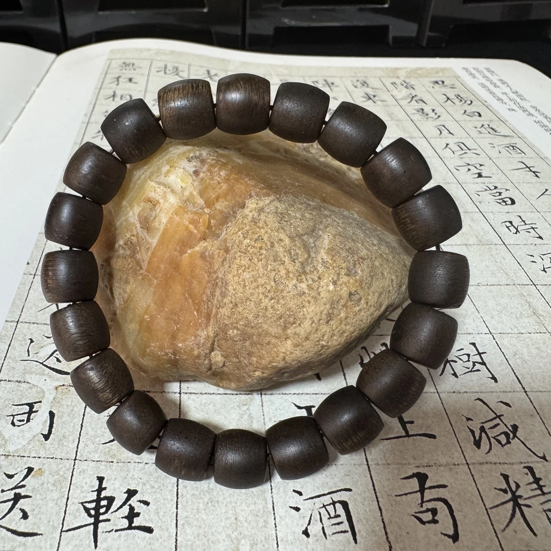 Z-503【文莱沉香】单圈约10.5×9.6mm、14.36g