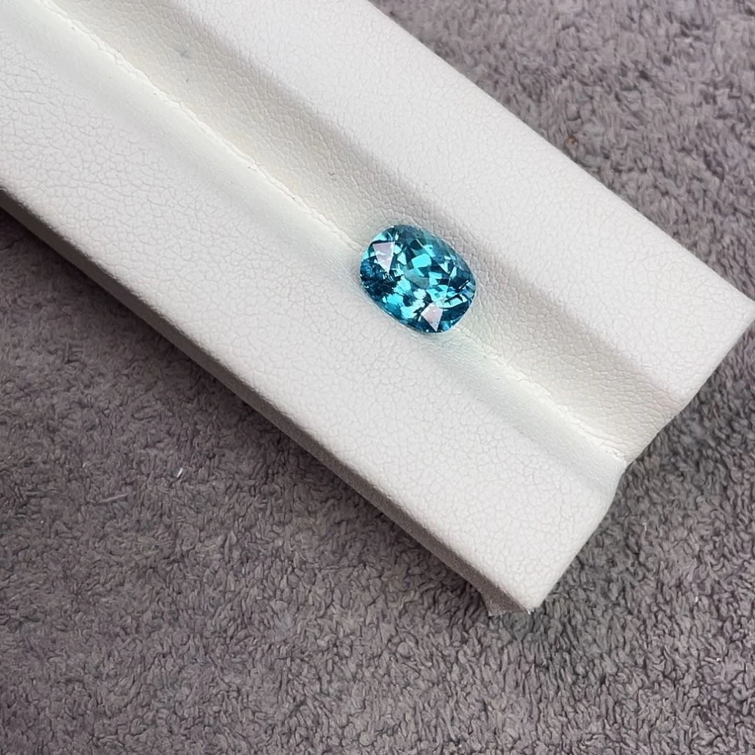裸石天然锆石未镶嵌4.138ct