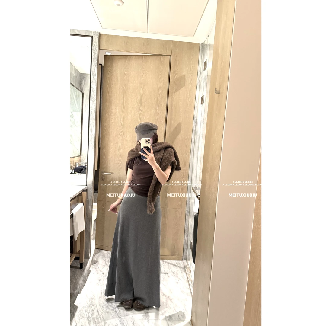 【阿乐家】大码微胖“舒服入秋“松弛简约纸片人穿搭软糯显瘦半身裙